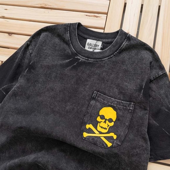 Gallery Dept.Skull And Crossbones-Print Distressed Short Sleeve Black - Picture 2 of 8